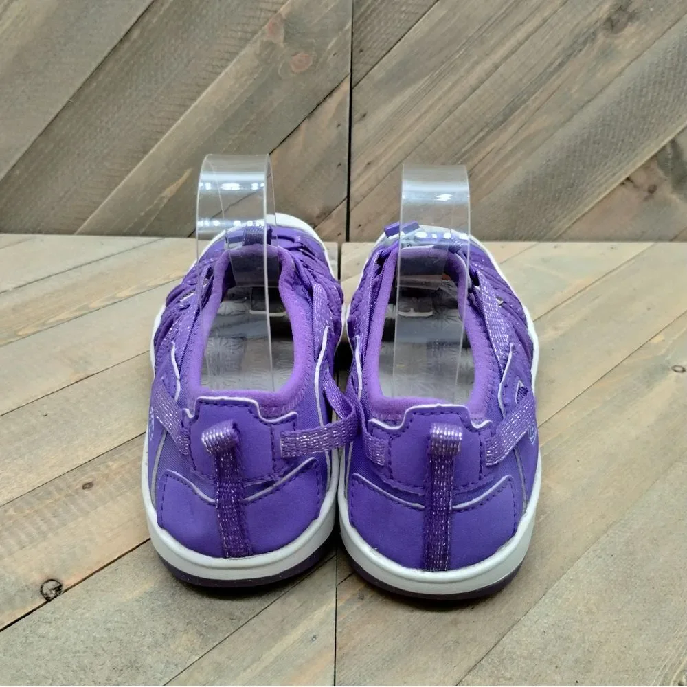 Keen Moxie Closed Toe Outdoor Sandals Girls Size 3‎ Purple Grey Hiking Big Kids